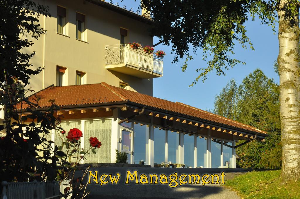 Hotel Santa Barbara Ronzo-Chienis Bagian luar foto